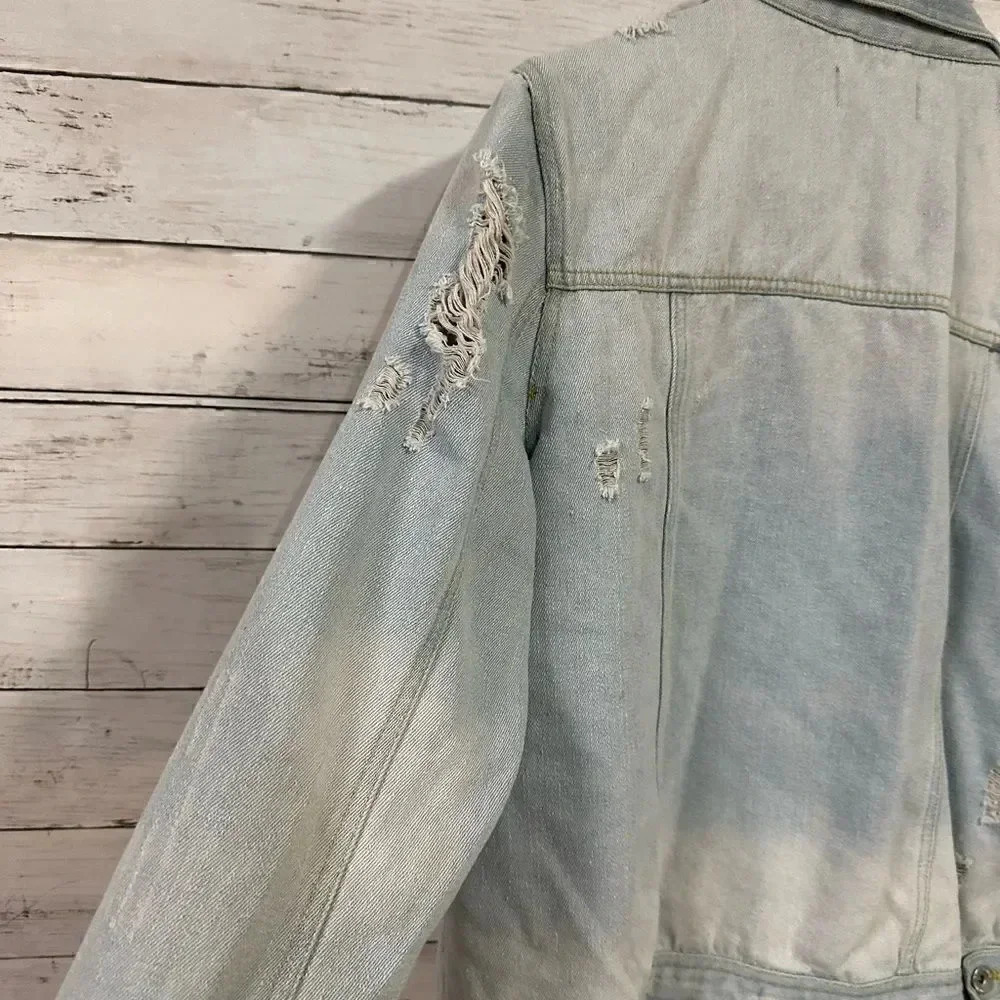 Cavalini Distressed Light Denim Oversized Fit Jacket Size L - Picture 6 of 7